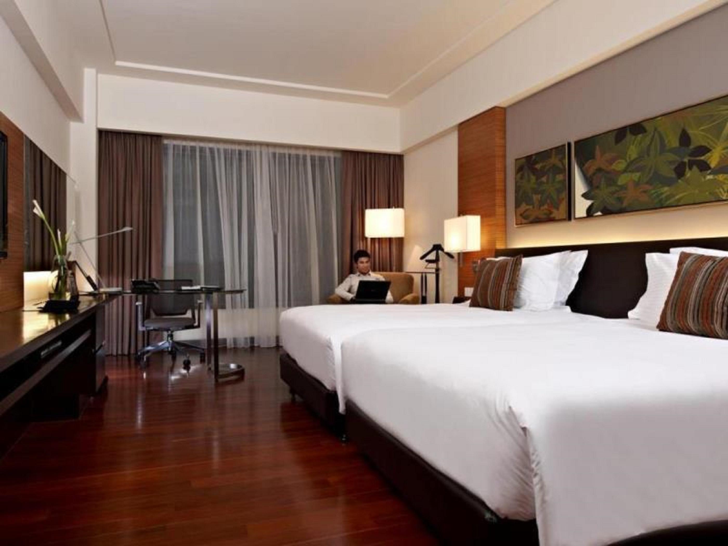 Impiana Klcc Hotel Kuala Lumpur Exterior photo